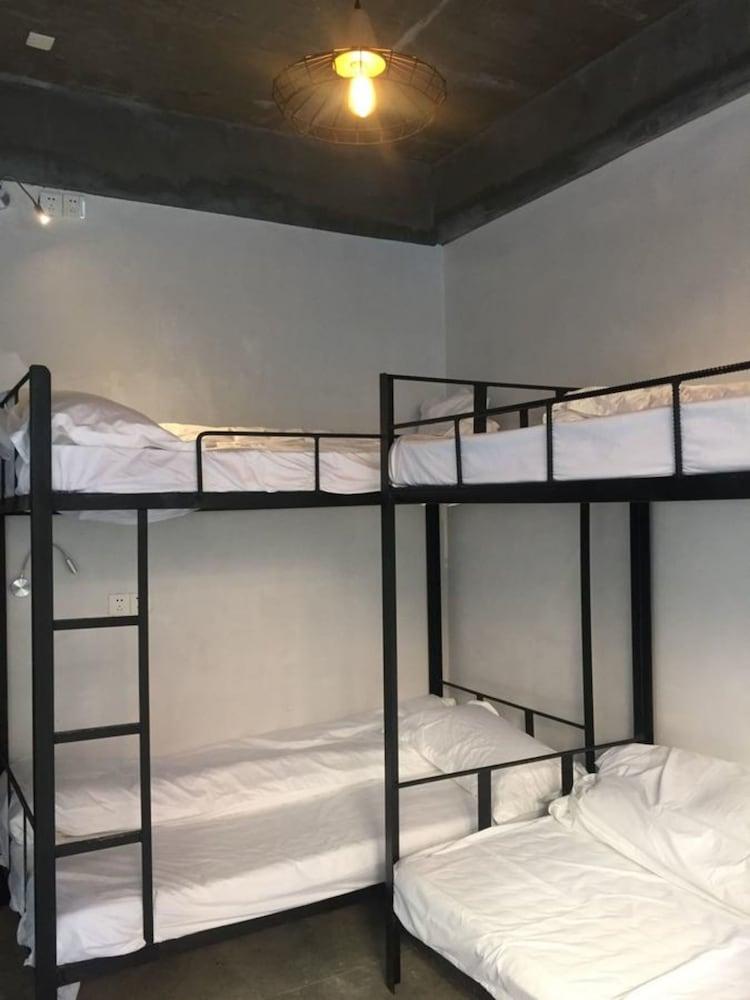 ז'אנגג'יאג'י Hostel Geographer מראה חיצוני תמונה