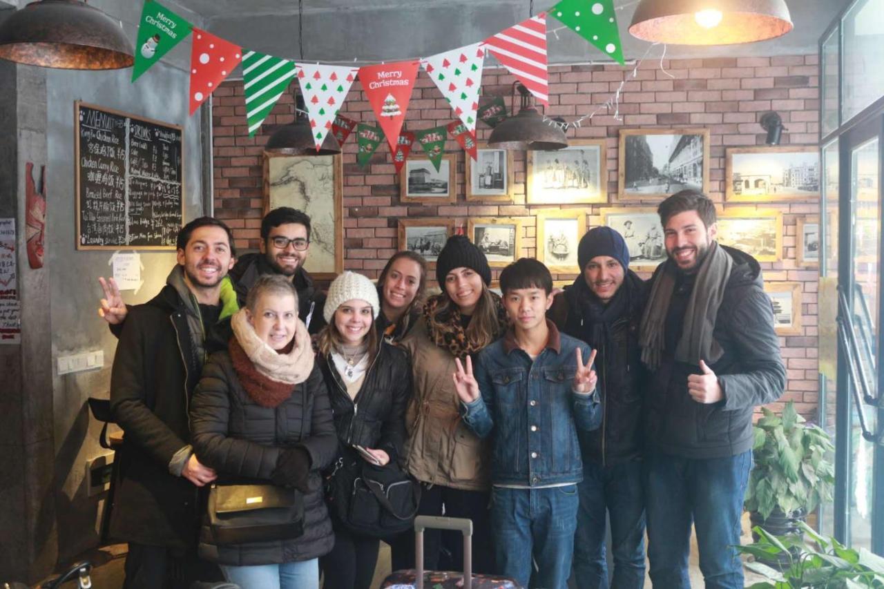 ז'אנגג'יאג'י Hostel Geographer מראה חיצוני תמונה