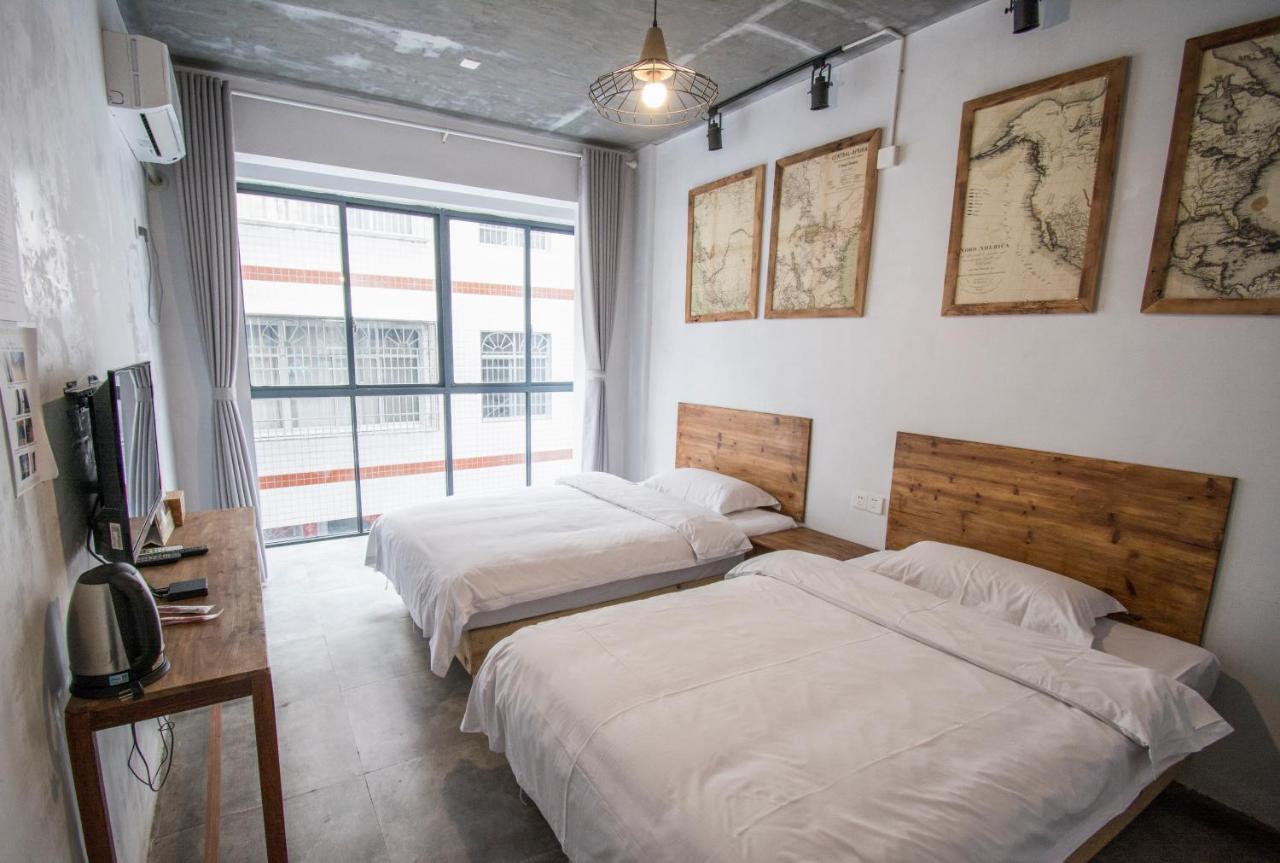 ז'אנגג'יאג'י Hostel Geographer מראה חיצוני תמונה